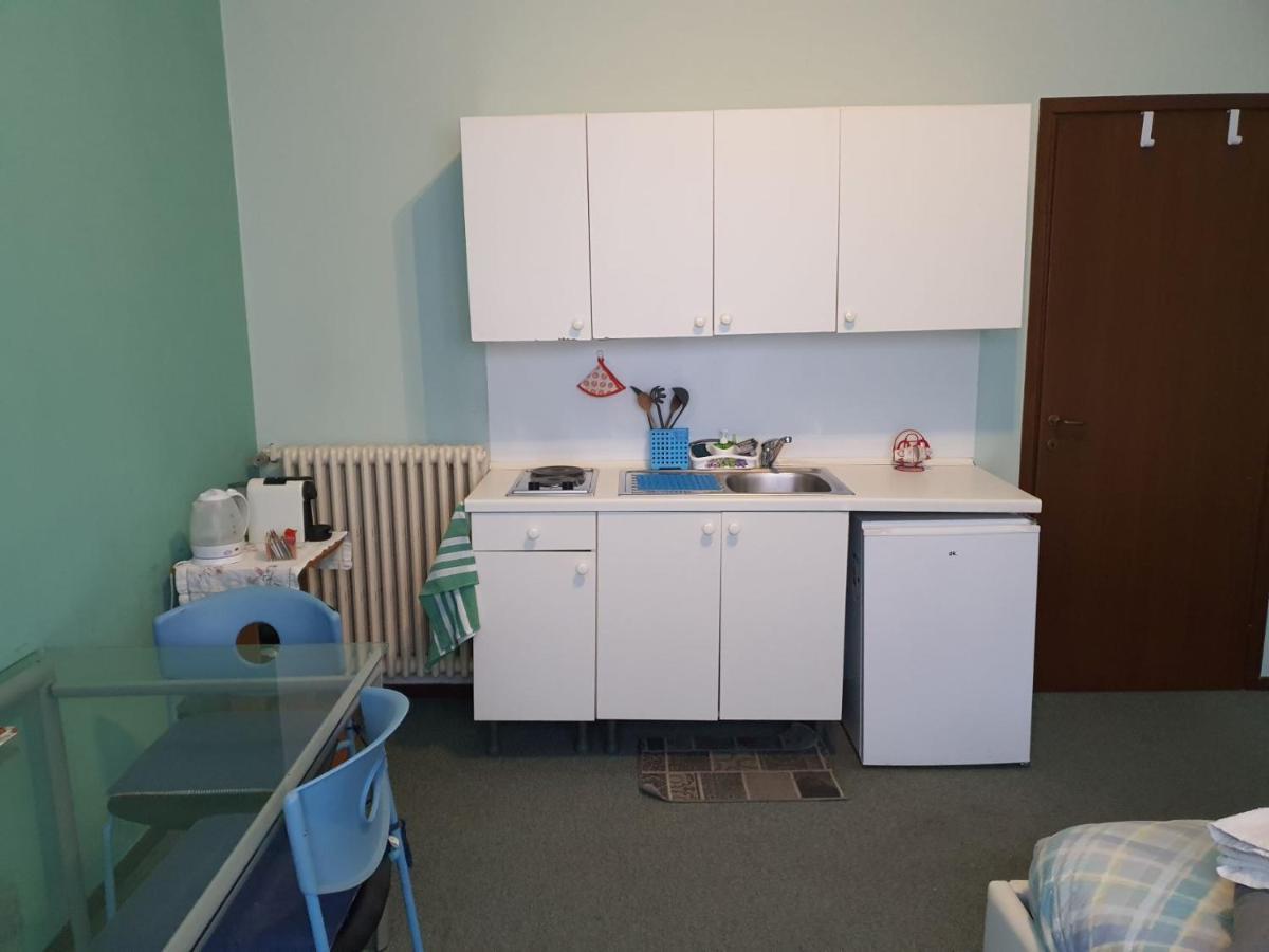 Studio Luna Apartments มิลาน ภายนอก รูปภาพ