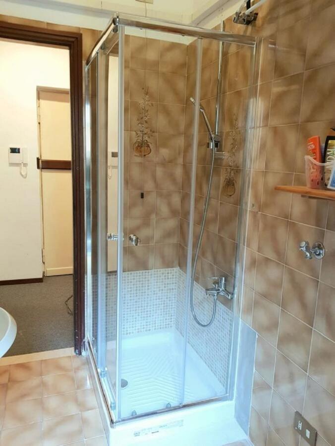 Studio Luna Apartments มิลาน ภายนอก รูปภาพ